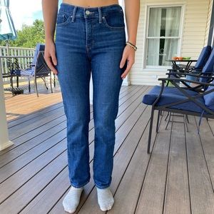 Levi’s 314 Shaping Straight Jeans